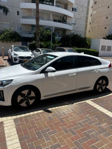 יונדאי איוניק