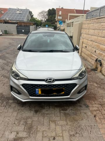 יונדאי i20