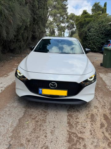 מודעת רכב מאזדה 3