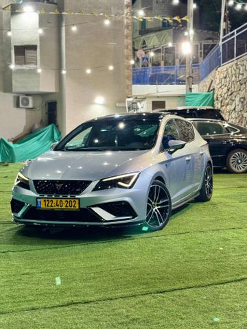 סיאט לאון