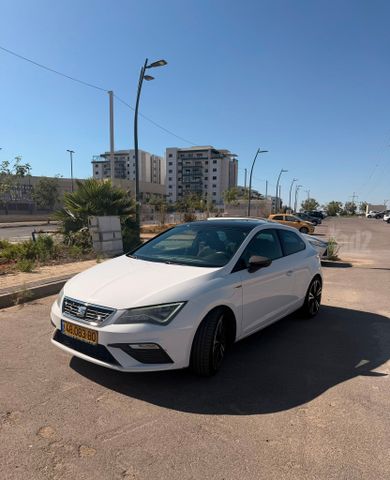 סיאט לאון
