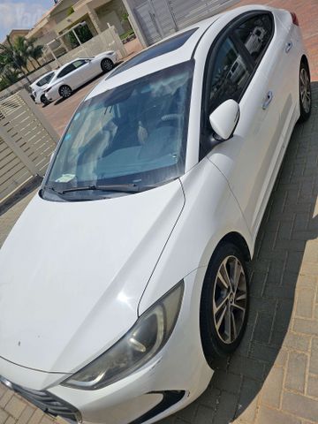 יונדאי אלנטרה