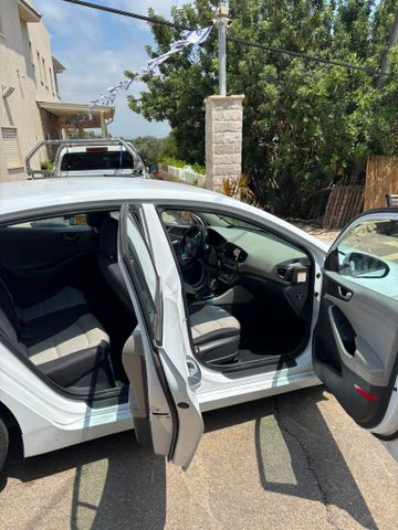 יונדאי איוניק