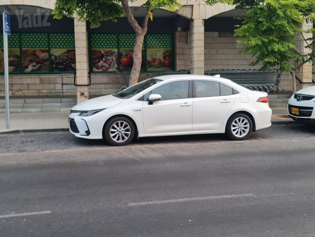 מודעת רכב טויוטה קורולה