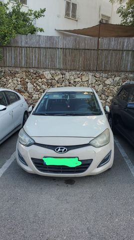 יונדאי i20