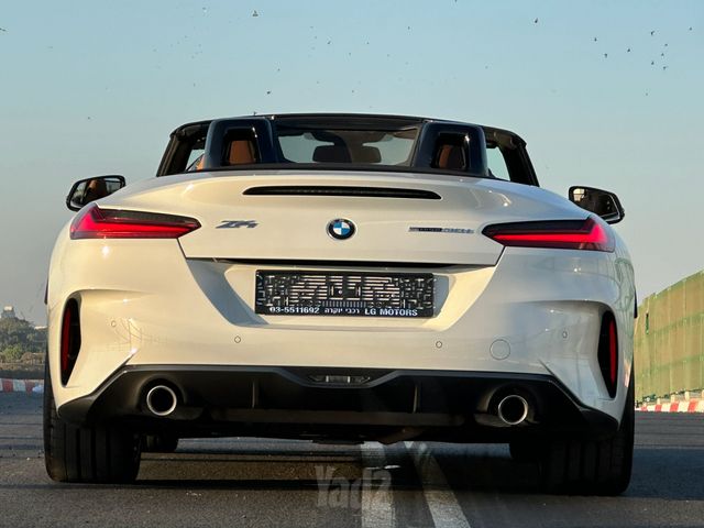 ב מ וו Z4