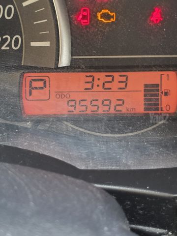 מודעת רכב ניסאן מיקרה