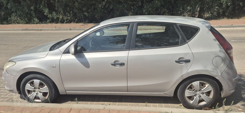 יונדאי i30