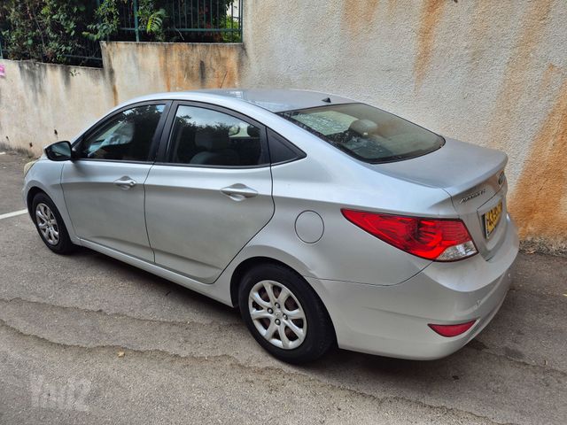 יונדאי אקסנט i25