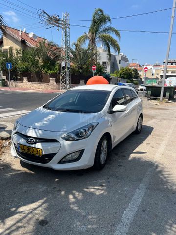 יונדאי i30