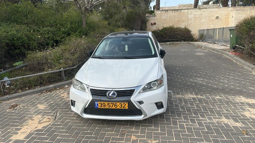 לקסוס CT