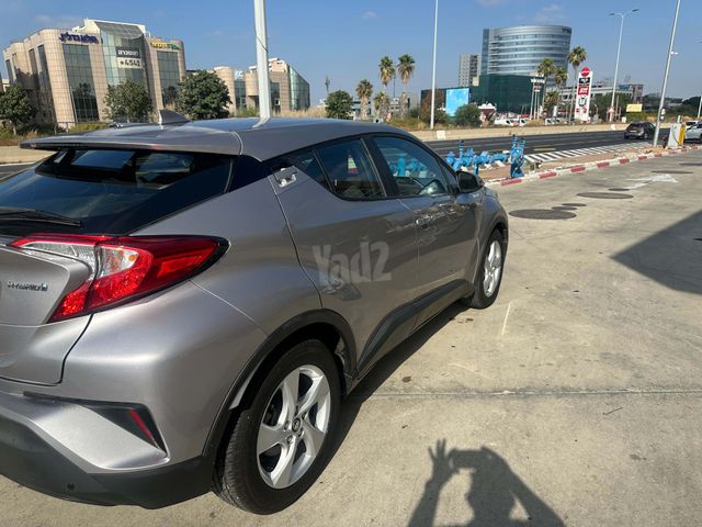 טויוטה C-HR