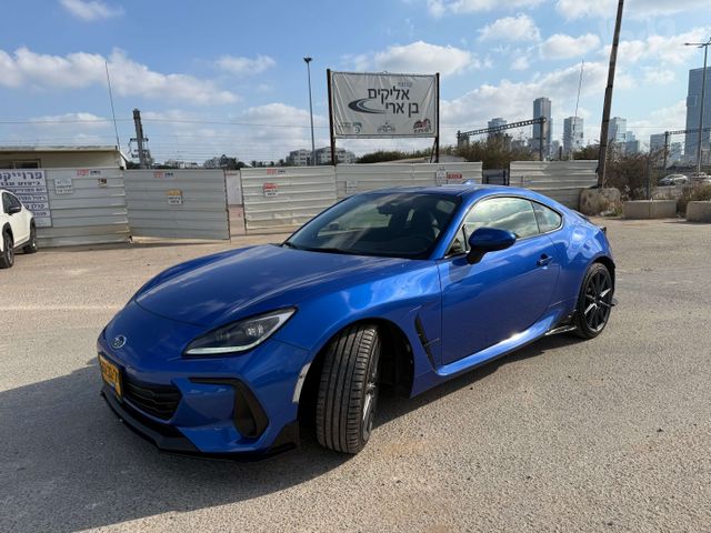 סובארו BRZ
