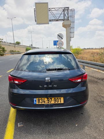 סיאט לאון