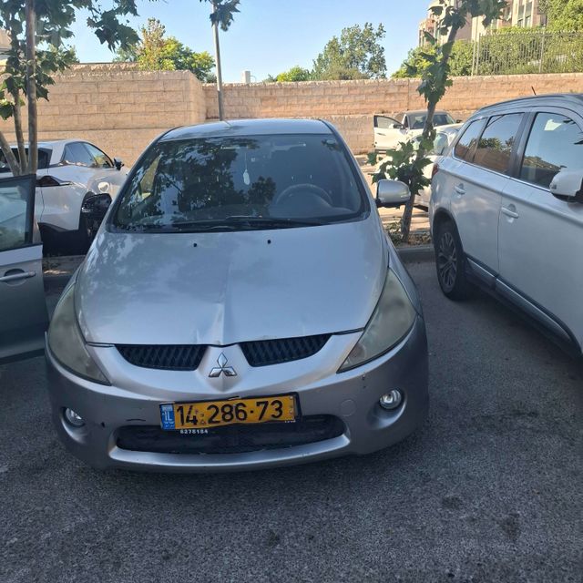 מיצובישי גרנדיס