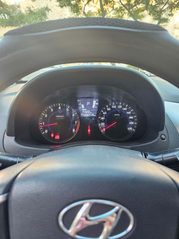 יונדאי אקסנט i25
