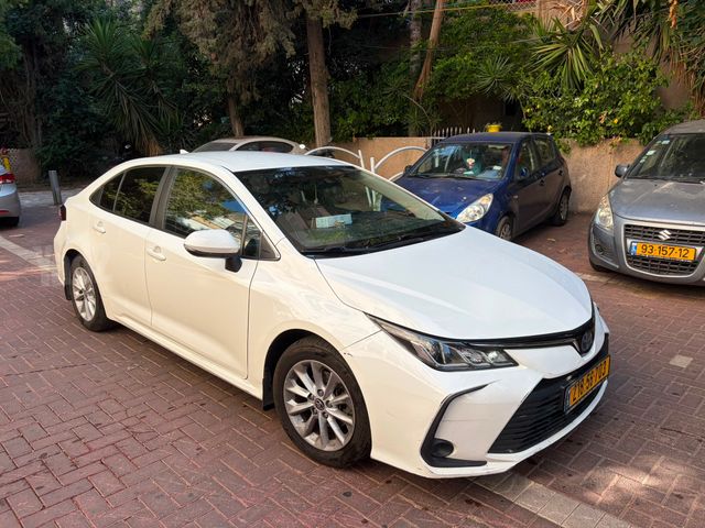 מודעת רכב טויוטה קורולה