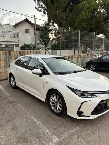 טויוטה קורולה