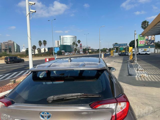 טויוטה C-HR