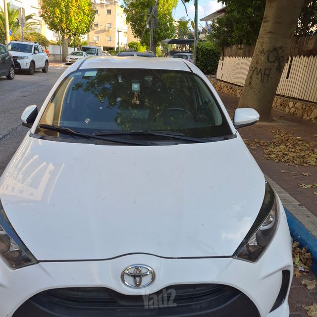 מודעת רכב טויוטה יאריס