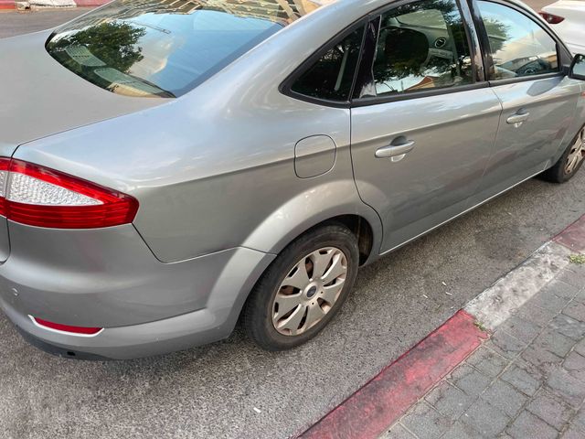פורד מונדאו