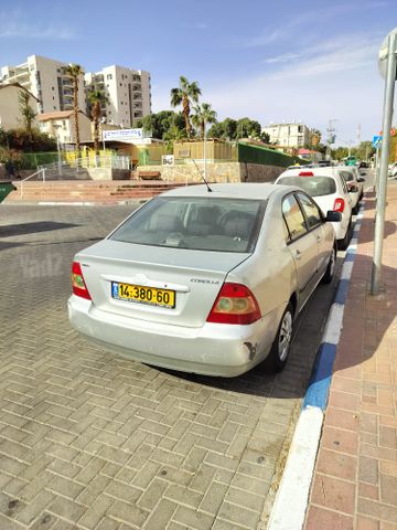 טויוטה קורולה