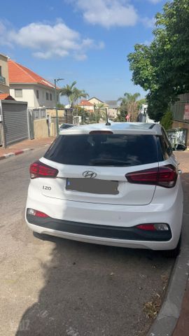 יונדאי i20