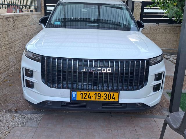 ג'אקו J7