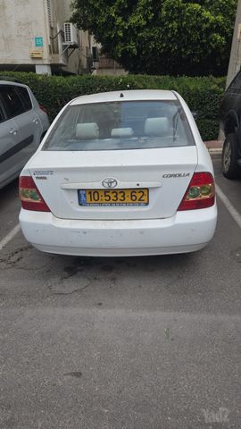 טויוטה קורולה