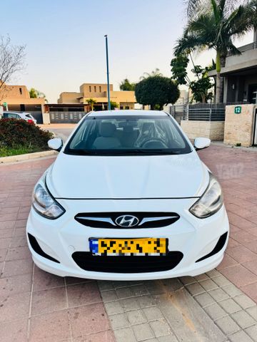 יונדאי אקסנט i25