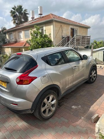 ניסאן ג'וק