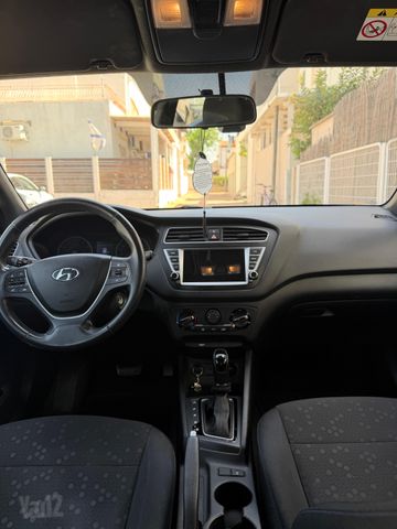 יונדאי i20