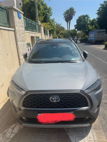 טויוטה קורולה קרוס