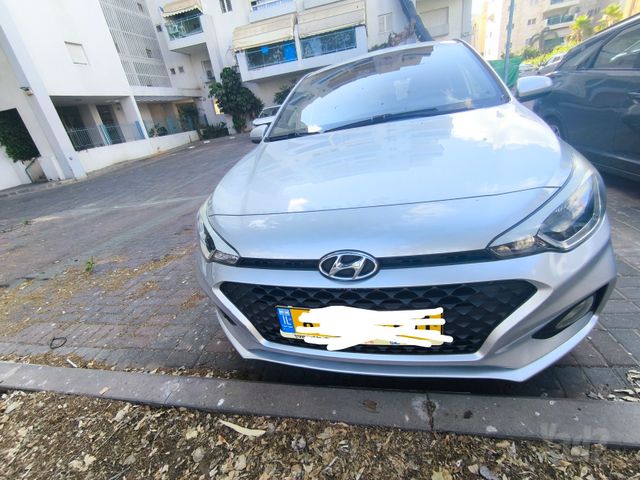 יונדאי i20