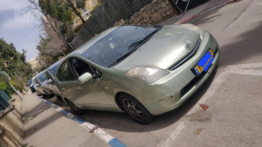 מודעת רכב טויוטה פריוס