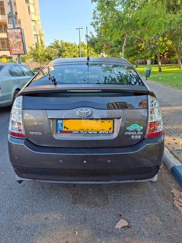 טויוטה פריוס