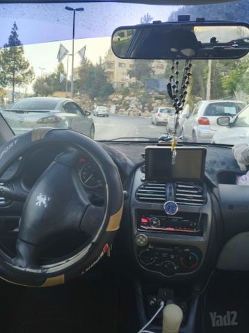 פיג'ו 206