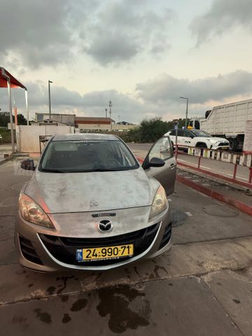 מאזדה 3