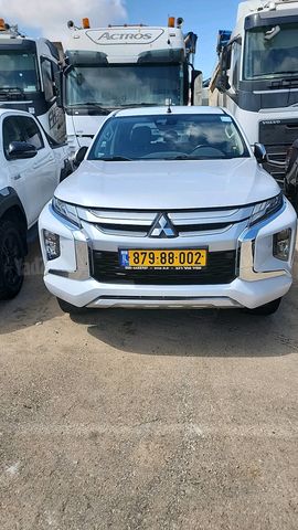 מודעת רכב מיצובישי טרייטון / L200