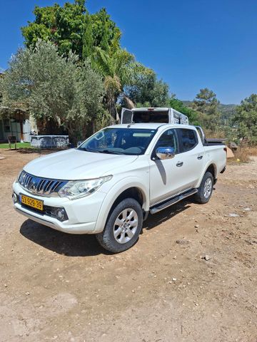 מיצובישי טרייטון / L200