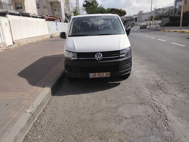 מודעת רכב פולקסווגן טרנספורטר