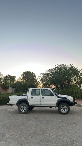 טויוטה היילקס