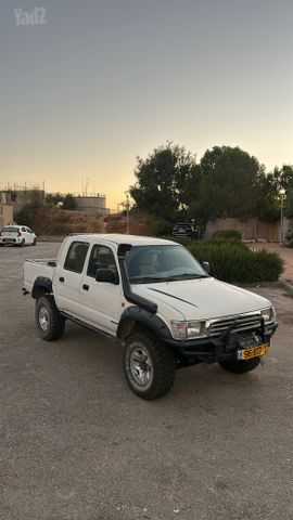מודעת רכב טויוטה היילקס