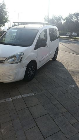 מודעת רכב סיטרואן ברלינגו