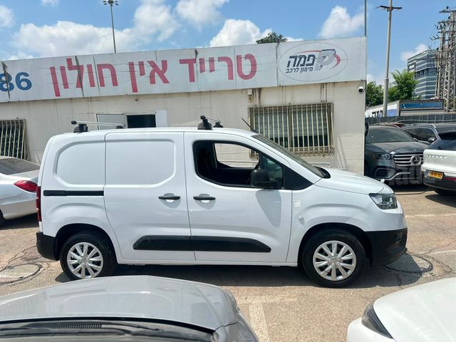 טויוטה פרואייס סיטי