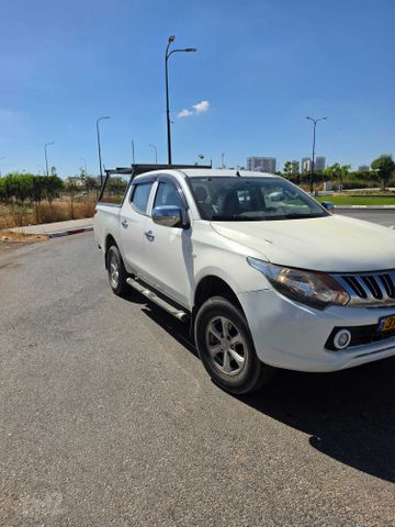 מודעת רכב מיצובישי טרייטון / L200
