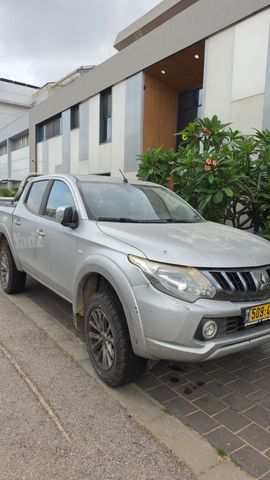 מיצובישי טרייטון / L200