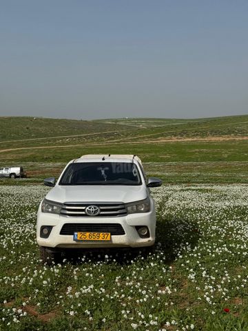 מודעת רכב טויוטה היילקס
