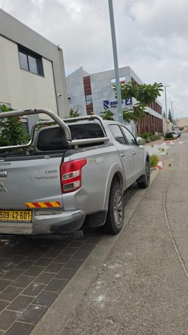 מיצובישי טרייטון / L200