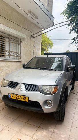 מודעת רכב מיצובישי טרייטון / L200